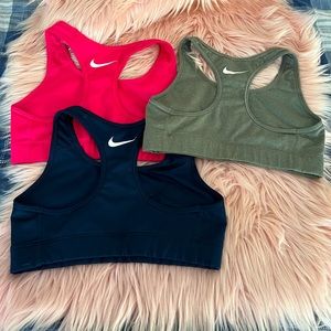 Nike Pro Sports Bra Bundle